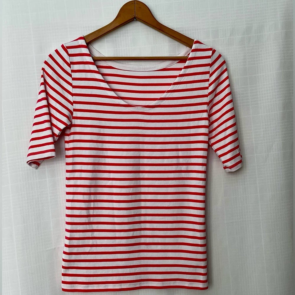 GAP Red and White Striped Short Sleeve Tee - Picture 2 of 6